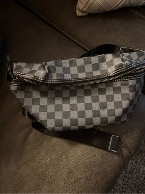 Men's Checkered Black & Gray Crossbody Waist Bag